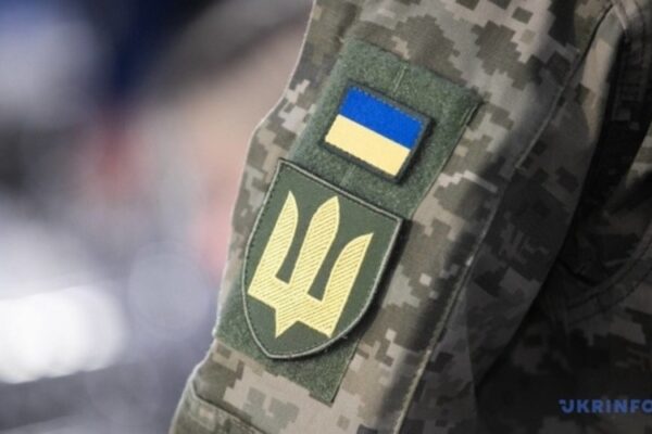 Хто оформлює спрощену посвідку для іноземних військових: Міноборони, ДМС і ДП «Документ»