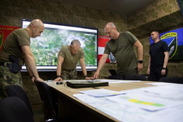 Сирський на Костянтинівському напрямку заявив, що «дрони йдуть першими»
