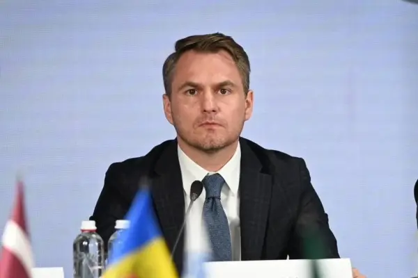 Кравченко повідомив про перебування у закордонному відрядженні: ключові деталі